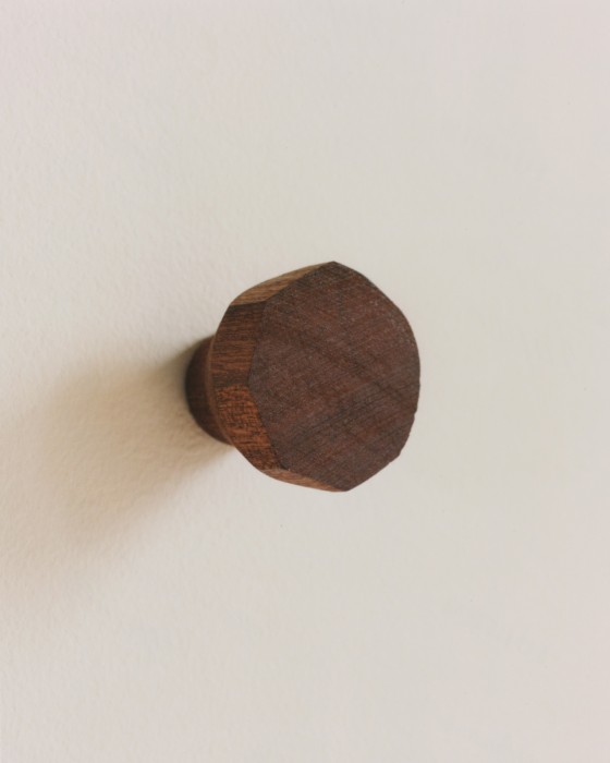 HAND-SHAPED AFRICAN MAHOGANY KNOB, 2019