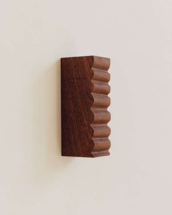 BLACK HYEDUA SCALLOPED PULL II, 2019