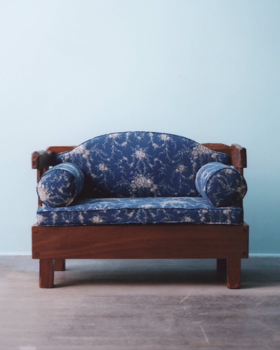 MAHOGANY SETTEE (FRENCH RESIST & BLOCK PRINT C. 1870), 2023